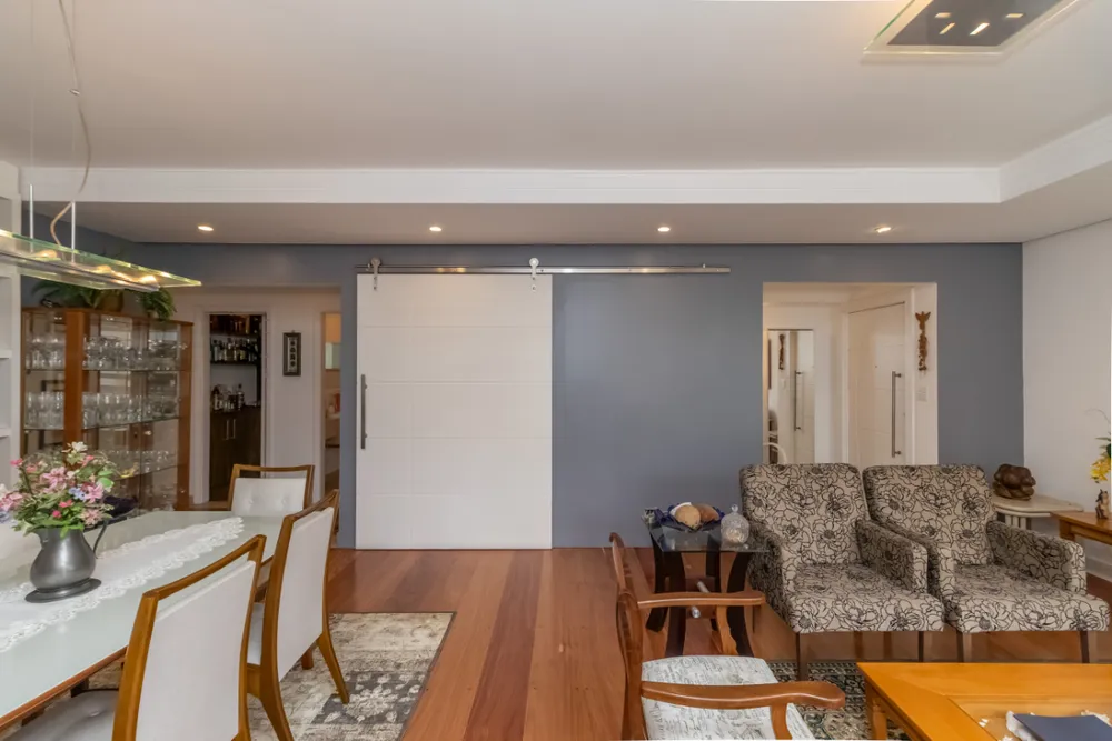 Apartamento, 3 quartos, 210 m² - Foto 1