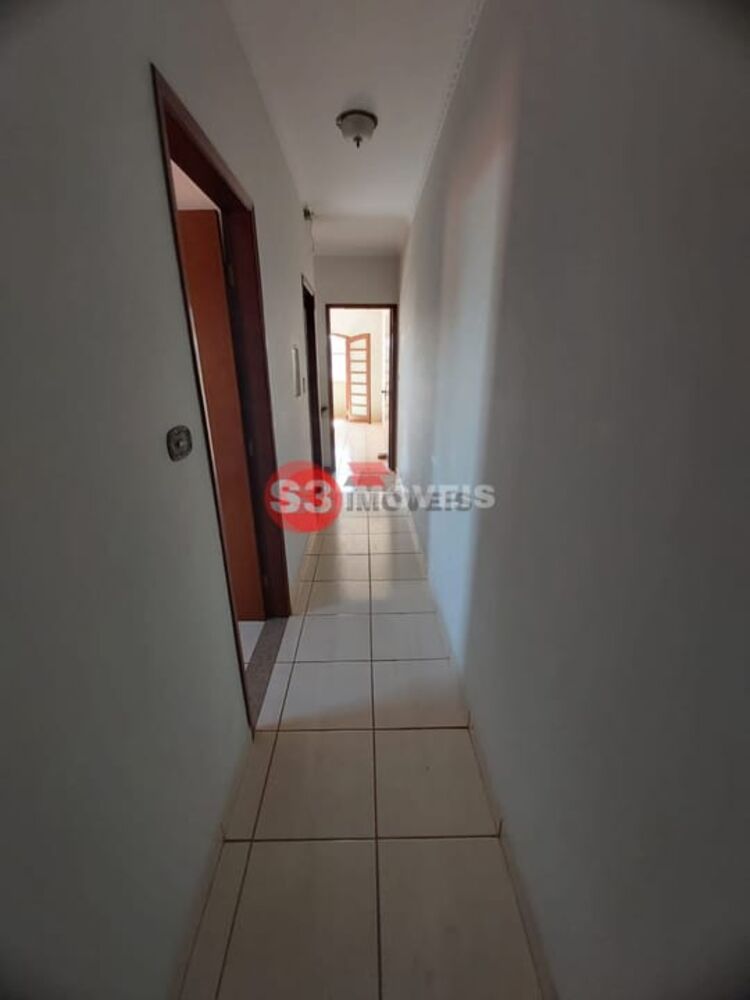 Casa, 3 quartos, 245 m² - Foto 2