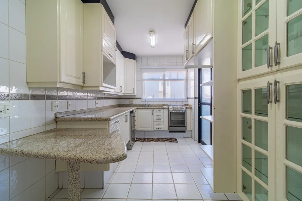Apartamento, 3 quartos, 160 m² - Foto 2