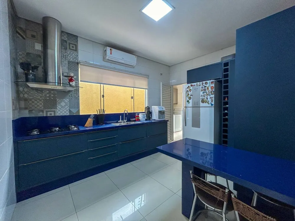 Casa, 2 quartos, 214 m² - Foto 2