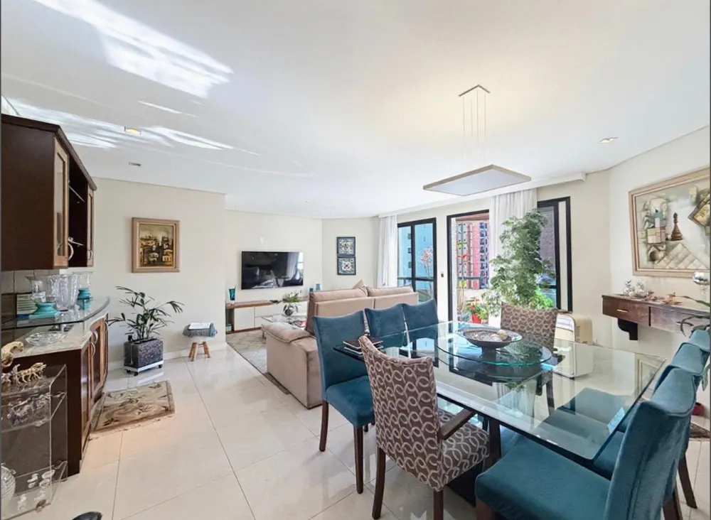 Apartamento, 3 quartos, 130 m² - Foto 1