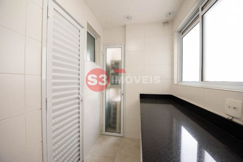 Apartamento à venda com 3 quartos, 134m² - Foto 18