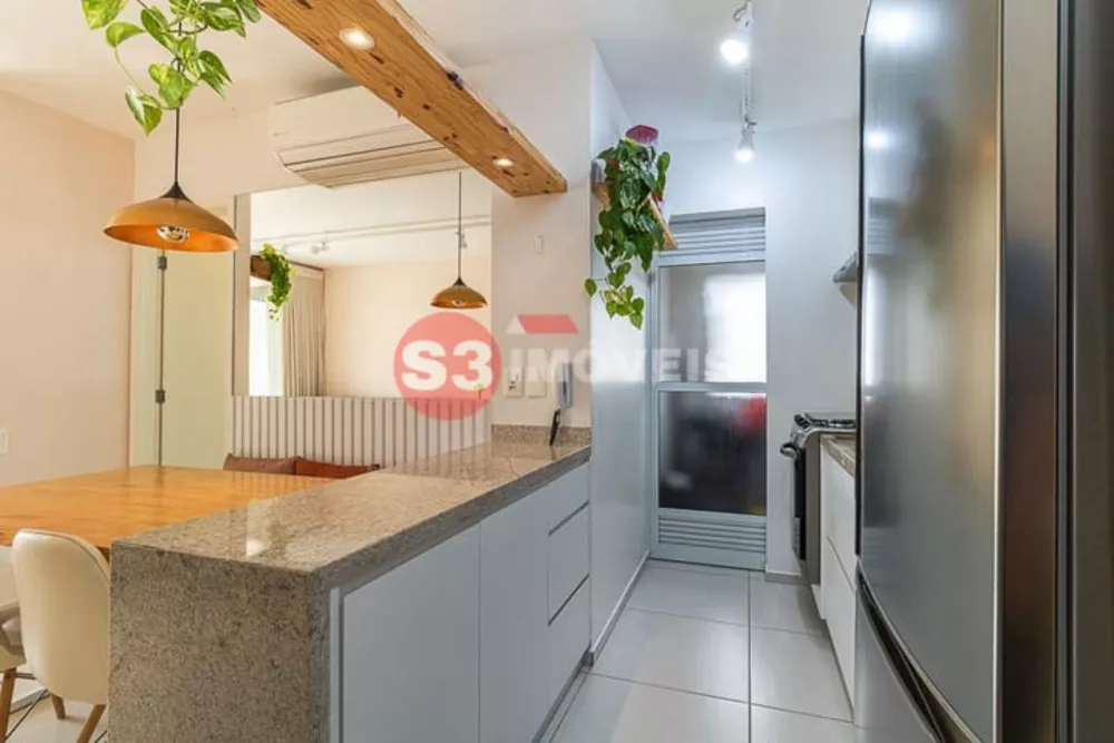 Apartamento à venda com 2 quartos, 65m² - Foto 4