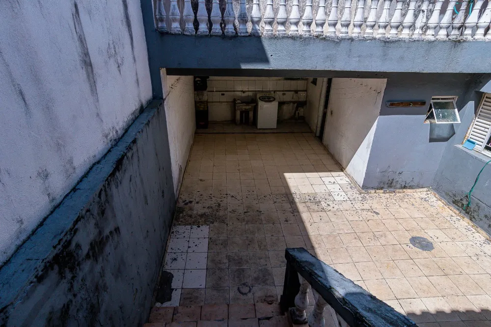 Casa, 5 quartos, 243 m² - Foto 1