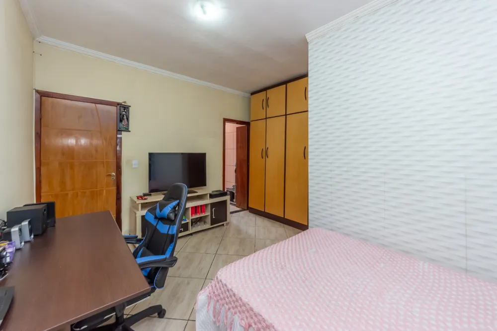Sobrado, 3 quartos, 243 m² - Foto 1