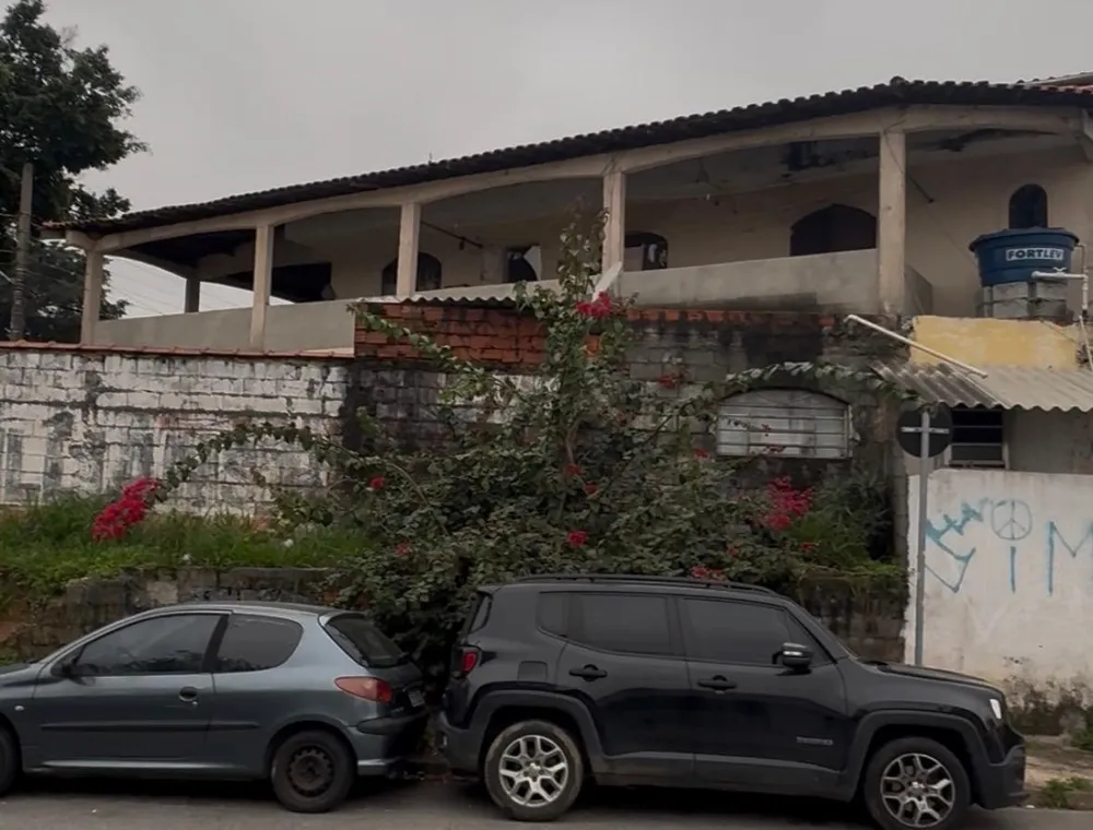 Casa, 4 quartos, 213 m² - Foto 2