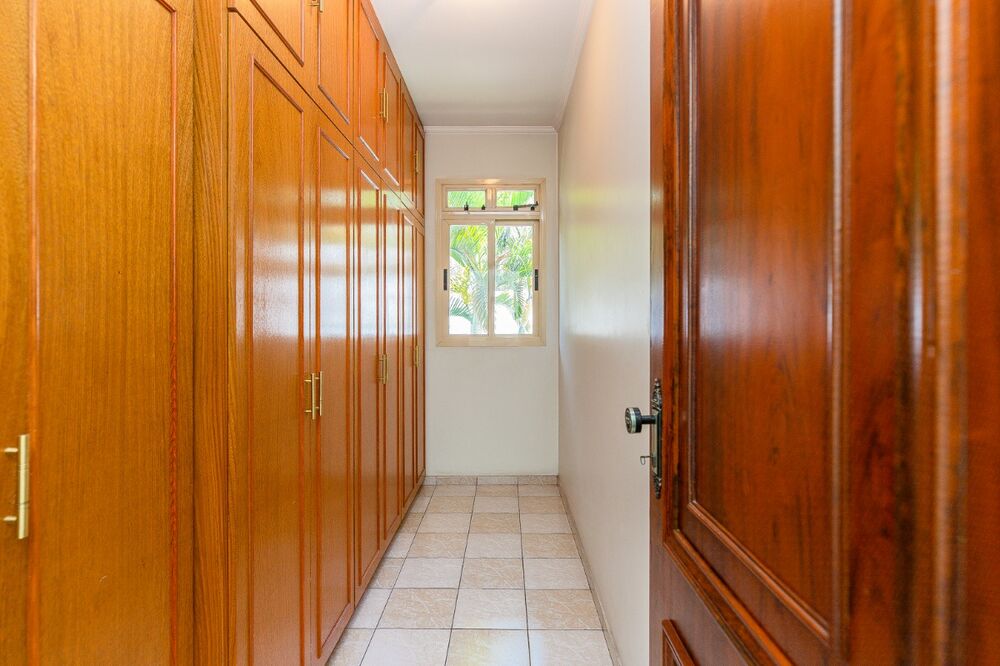 Casa, 4 quartos, 332 m² - Foto 44