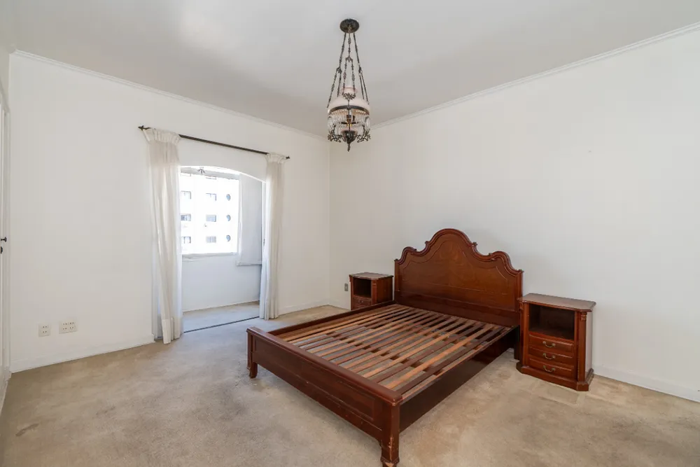 Apartamento, 3 quartos, 220 m² - Foto 1