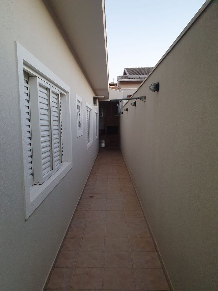 Casa à venda com 3 quartos, 152m² - Foto 2