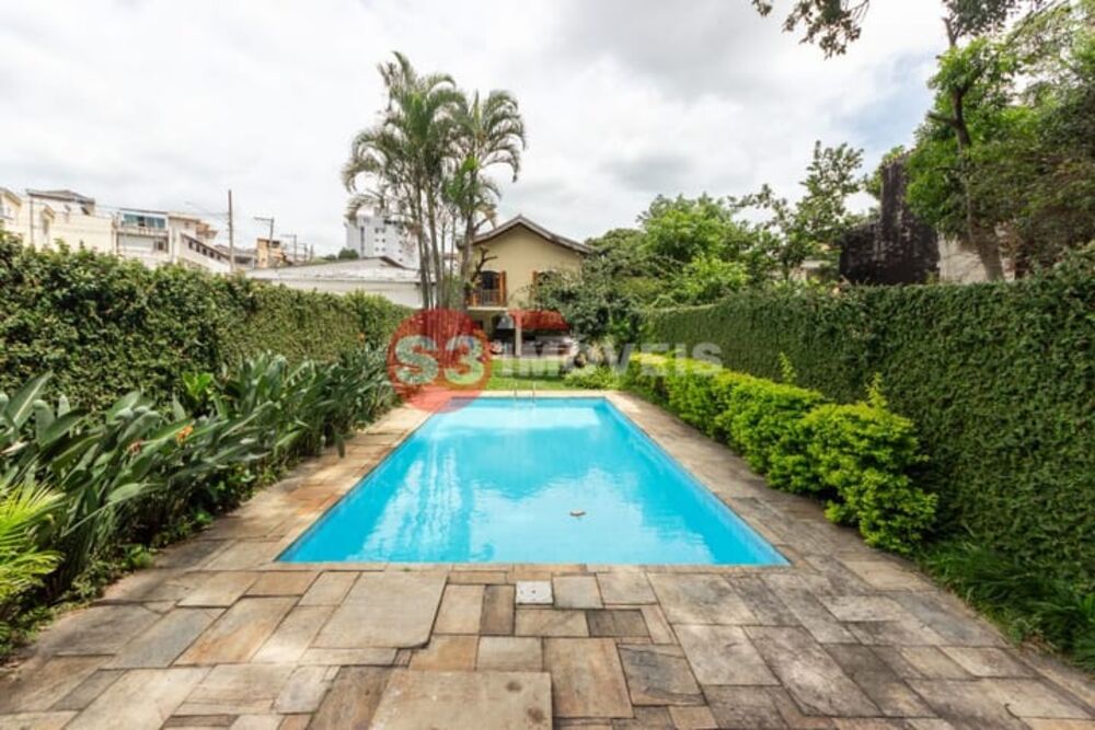 Casa, 4 quartos, 188 m² - Foto 1
