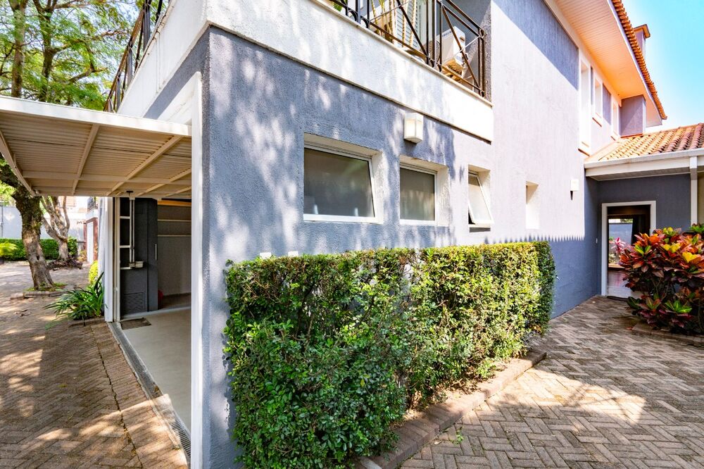 Casa de Condomínio à venda com 4 quartos, 362m² - Foto 2