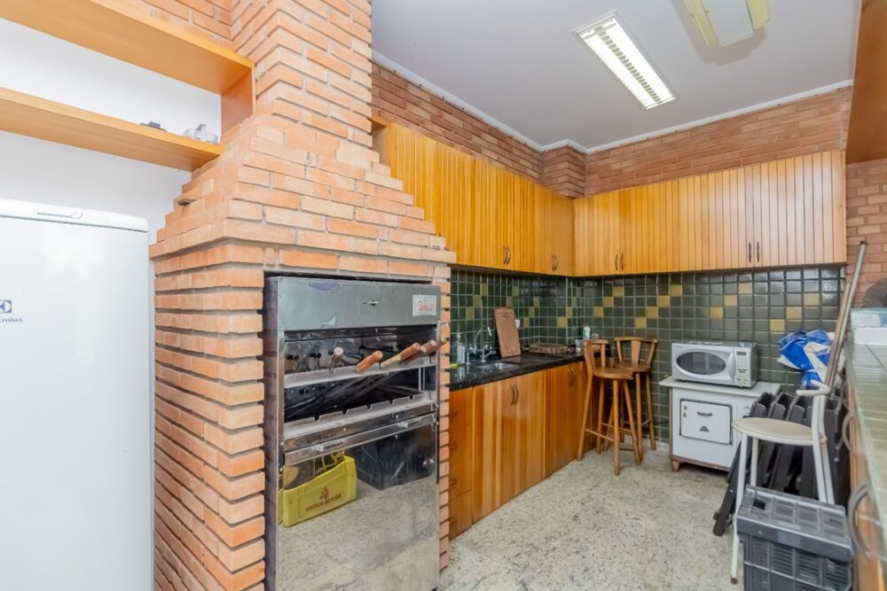 Casa à venda com 4 quartos, 385m² - Foto 8