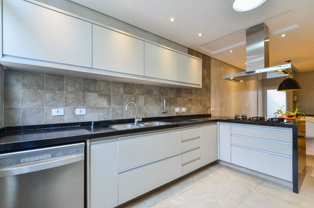 Casa, 3 quartos, 259 m² - Foto 2