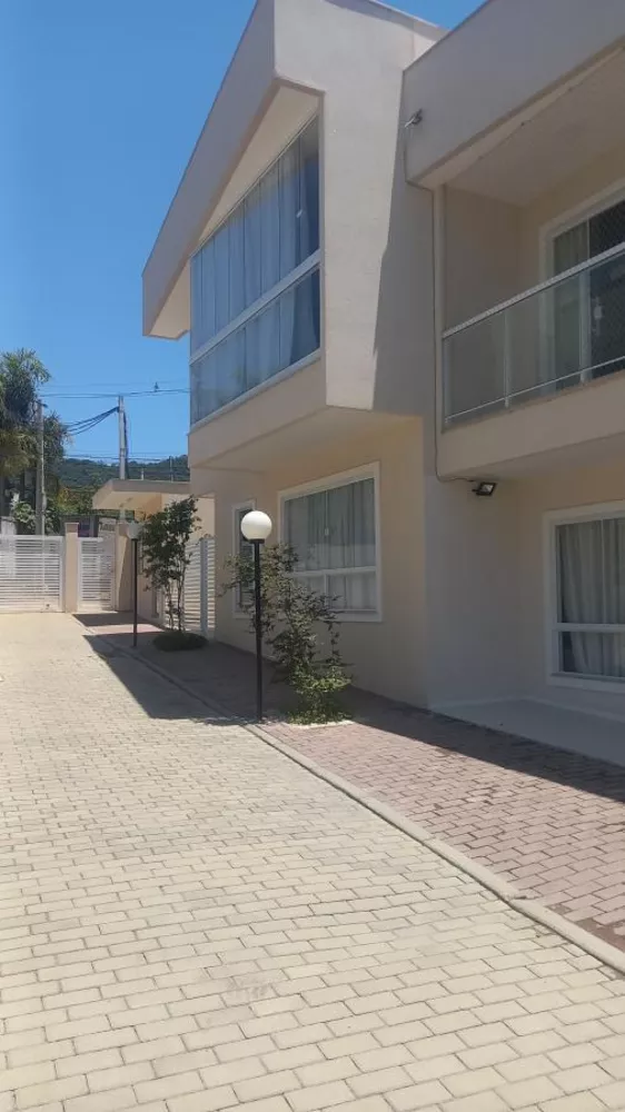 Casa à venda com 3 quartos, 193m² - Foto 4