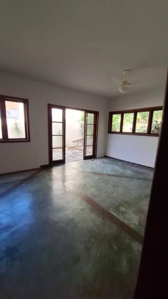 Casa, 4 quartos, 250 m² - Foto 31