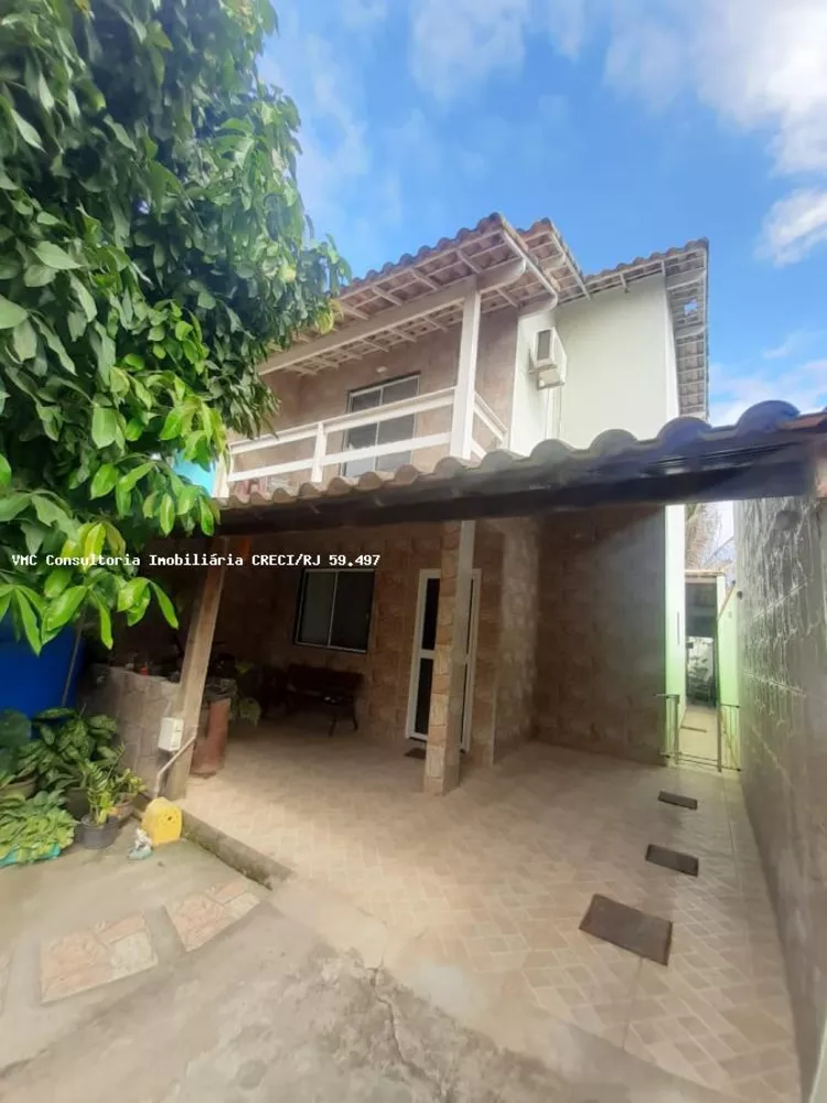 Casa à venda com 4 quartos, 240m² - Foto 2