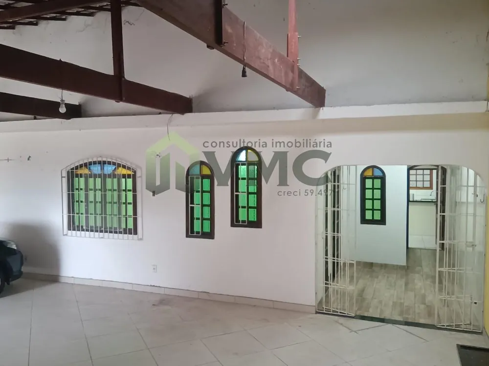 Casa, 3 quartos, 220 m² - Foto 1