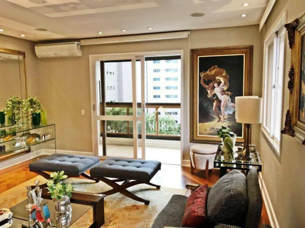 Apartamento, 3 quartos, 261 m² - Foto 1