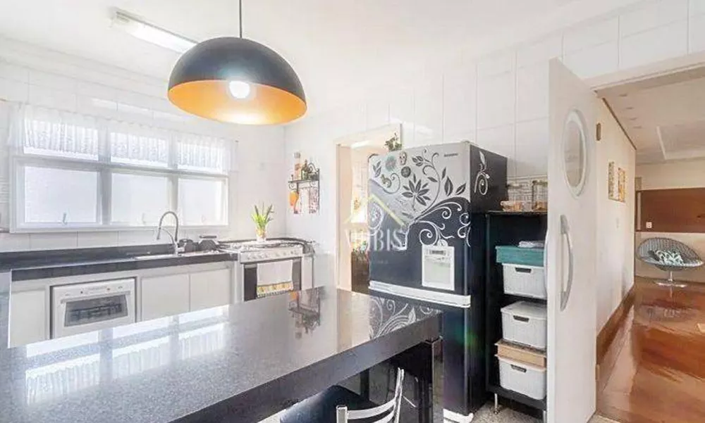 Apartamento à venda com 3 quartos, 191m² - Foto 3