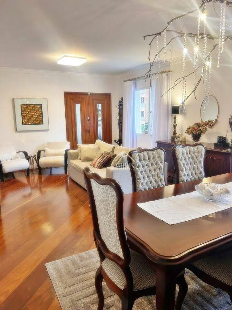 Apartamento, 3 quartos, 156 m² - Foto 1