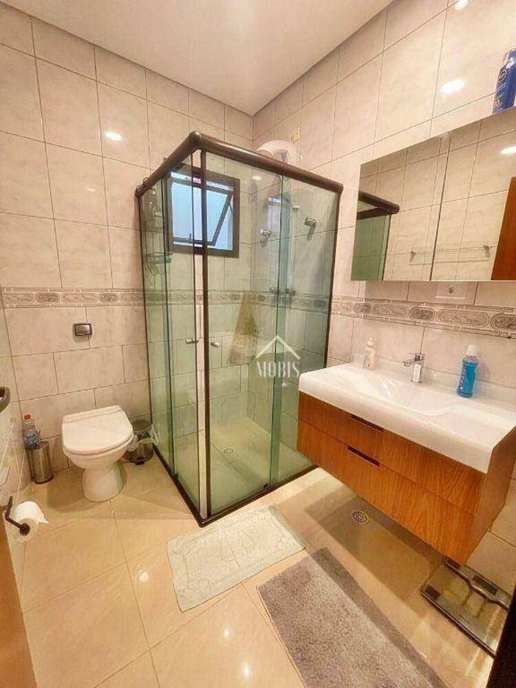 Sobrado, 4 quartos, 192 m² - Foto 1