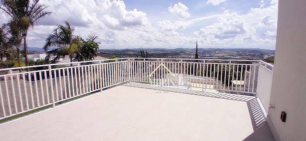 Sobrado, 3 quartos, 375 m² - Foto 1