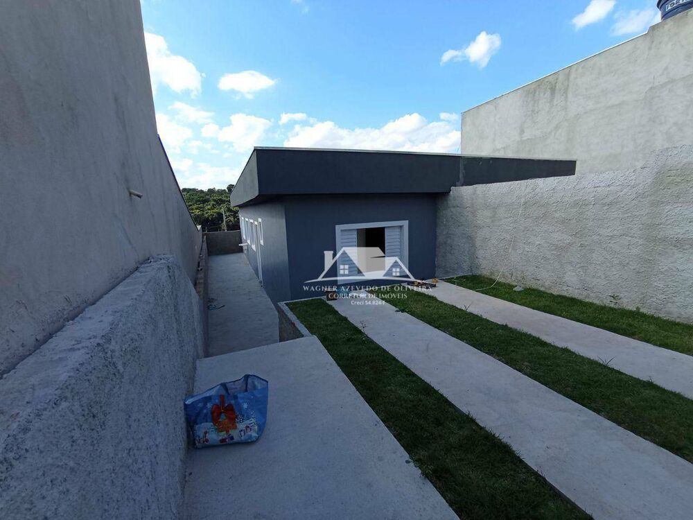 Casa à venda com 2 quartos, 56m² - Foto 2