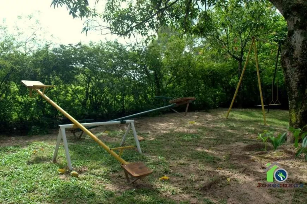 Fazenda à venda com 4 quartos, 200m² - Foto 2