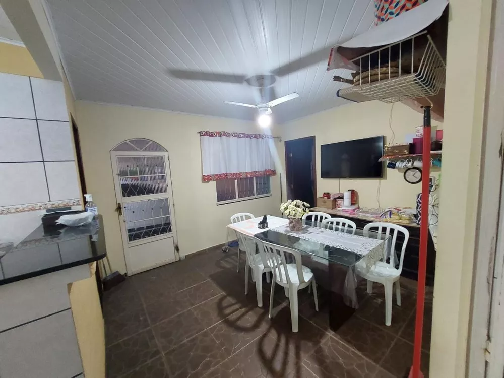 Casa, 3 quartos, 200 m² - Foto 4