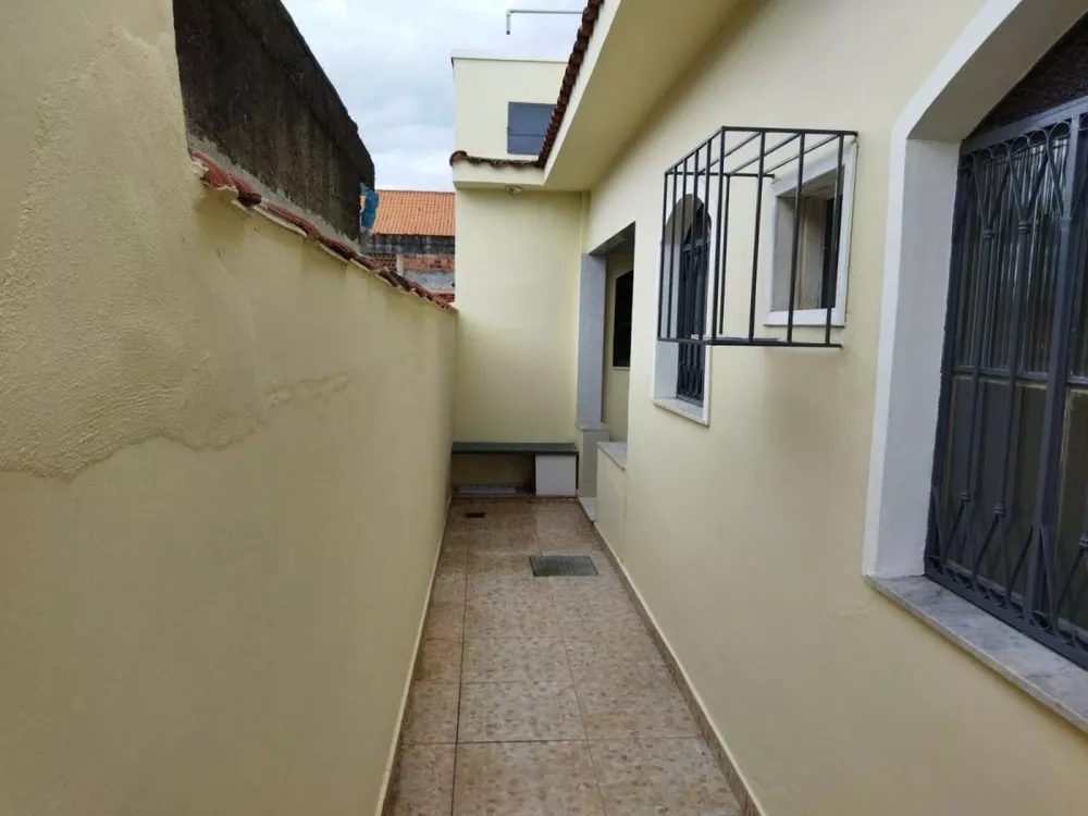 Casa à venda com 2 quartos, 160m² - Foto 3