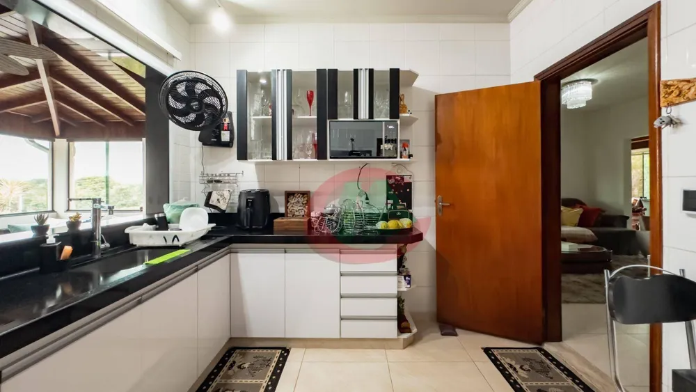 Chácara, 4 quartos, 1300 m² - Foto 3