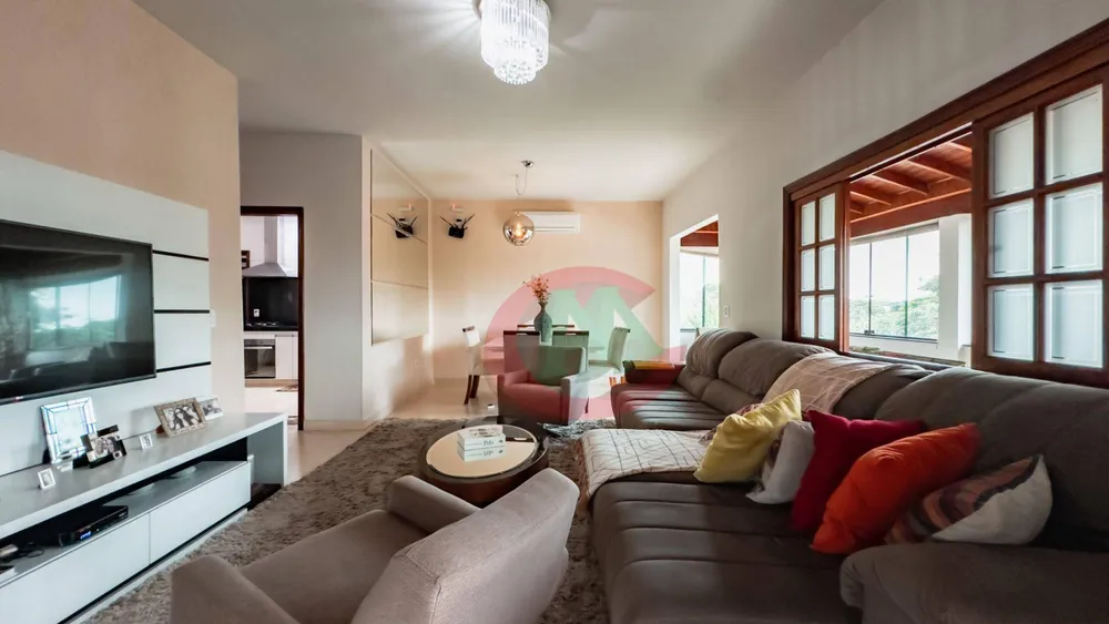 Chácara, 4 quartos, 1300 m² - Foto 2
