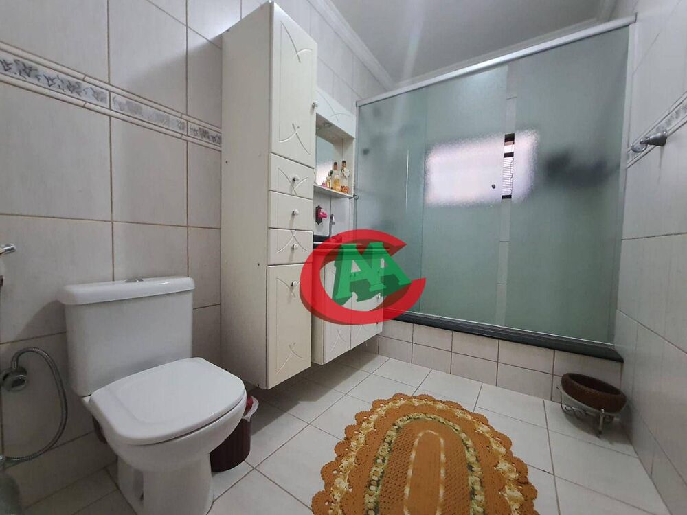Casa à venda com 3 quartos, 224m² - Foto 9