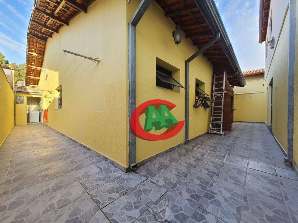 Casa à venda com 3 quartos, 224m² - Foto 17