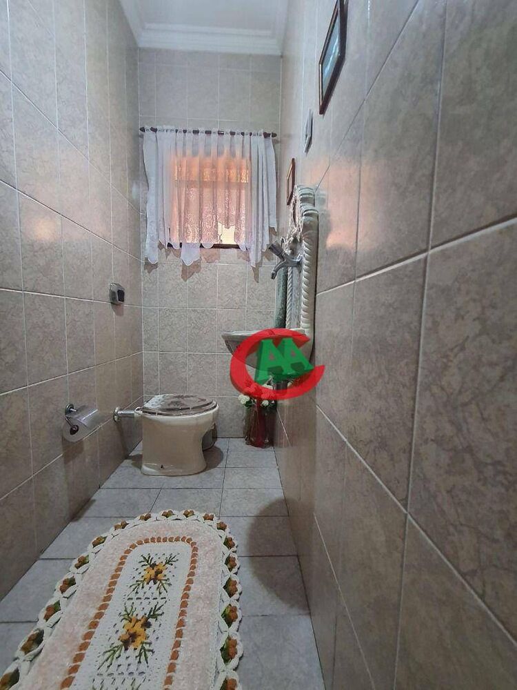Casa à venda com 3 quartos, 224m² - Foto 7