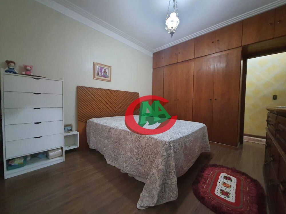 Casa à venda com 3 quartos, 224m² - Foto 13