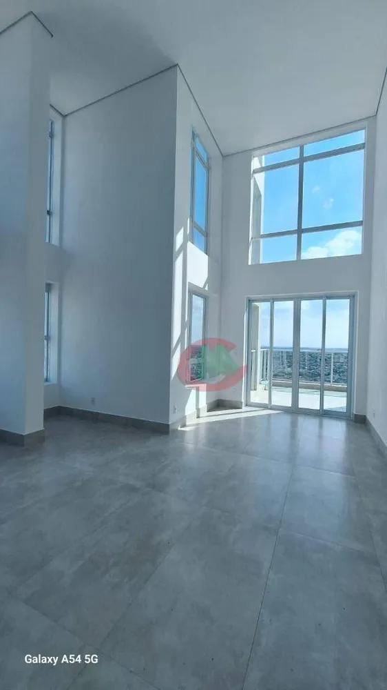 Apartamento, 3 quartos, 222 m² - Foto 1