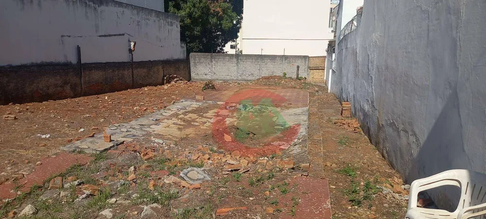 Terreno, 180 m² - Foto 1