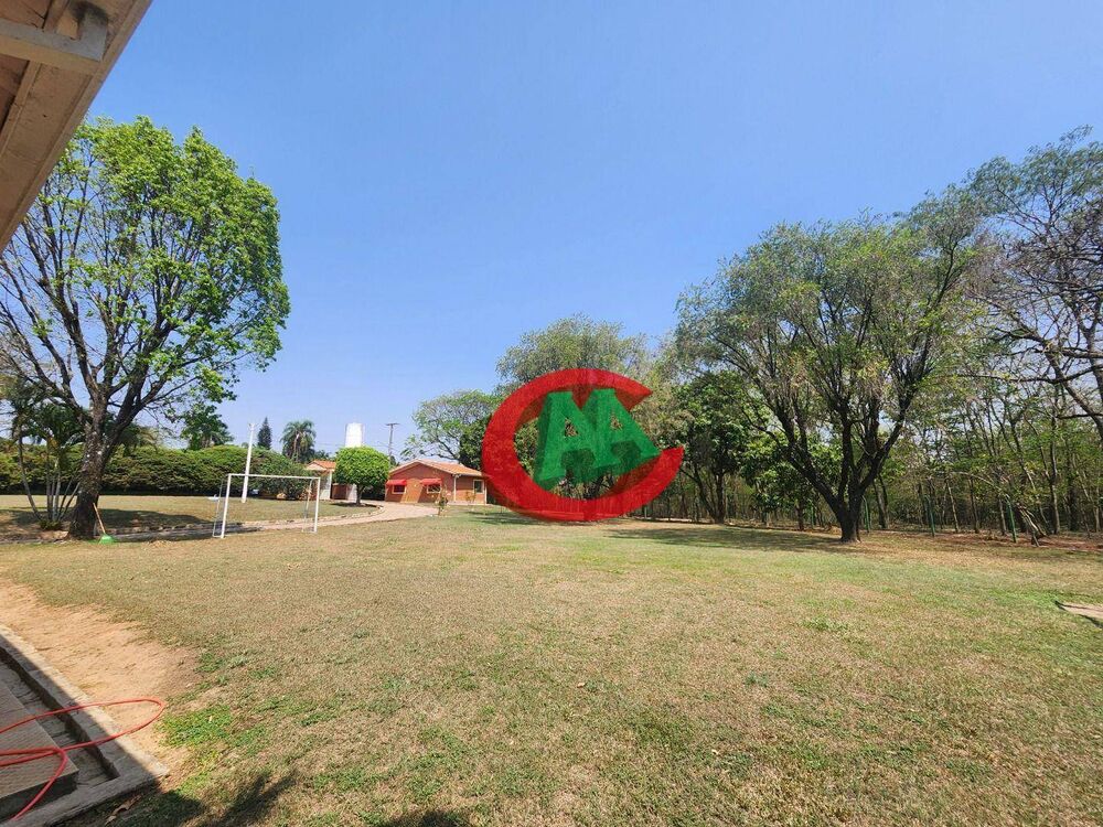 Chácara à venda com 3 quartos, 382m² - Foto 1