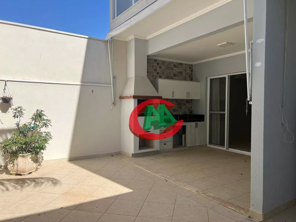 Sobrado à venda com 3 quartos, 155m² - Foto 1