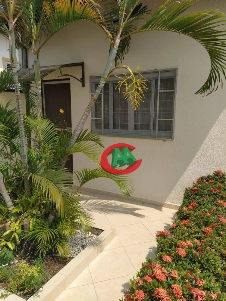Casa, 3 quartos, 208 m² - Foto 1