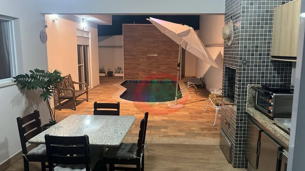 Casa, 3 quartos, 229 m² - Foto 4
