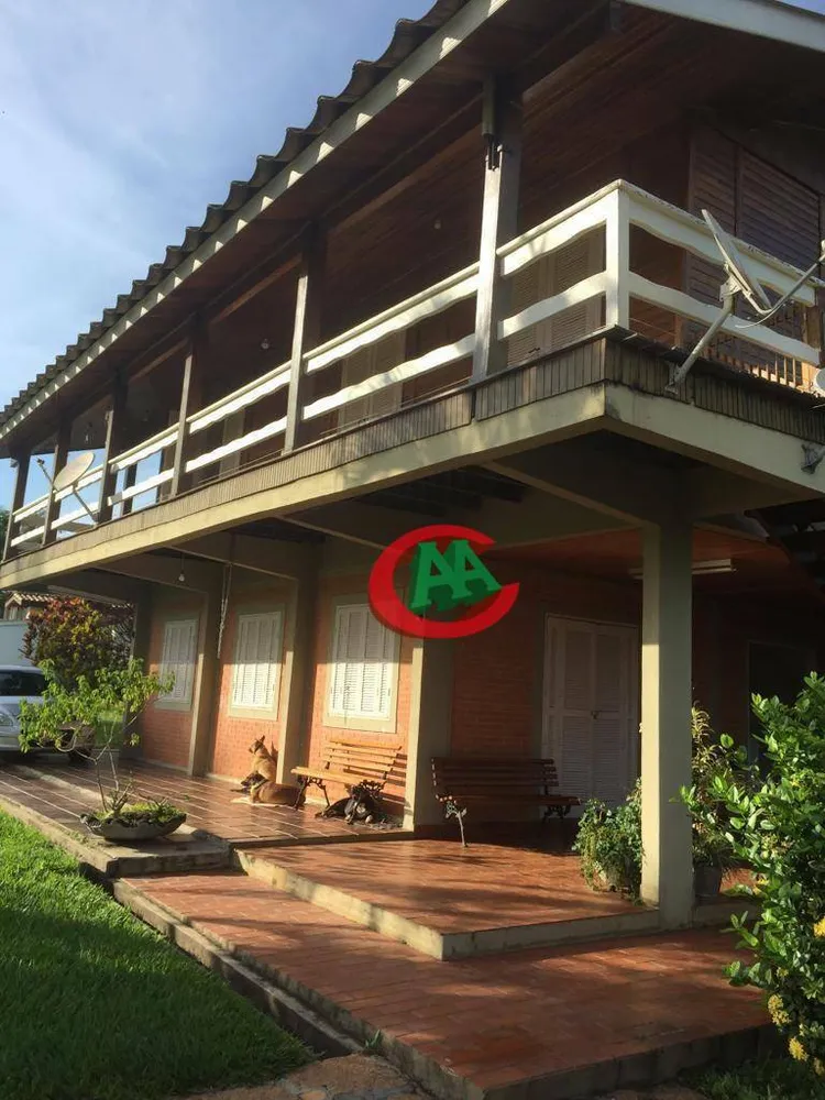 Chácara, 3 quartos, 4880 m² - Foto 1