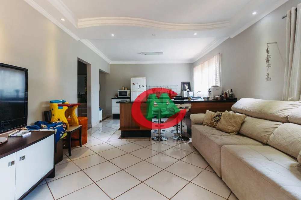 Chácara, 3 quartos, 2350 m² - Foto 8