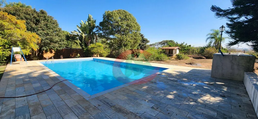 Chácara, 4 quartos, 3280 m² - Foto 1
