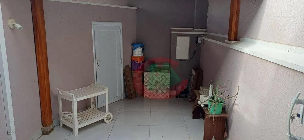 Casa, 3 quartos, 204 m² - Foto 1