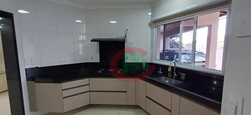 Casa, 3 quartos, 204 m² - Foto 5