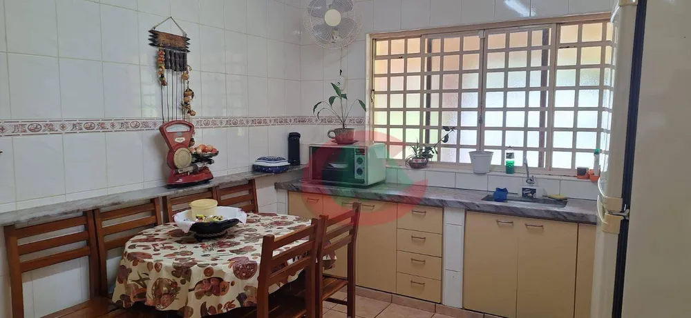 Chácara, 4 quartos, 3030 m² - Foto 5