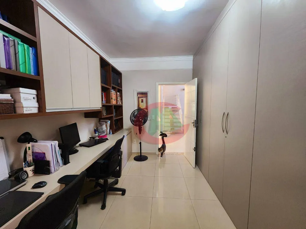 Sobrado, 3 quartos, 318 m² - Foto 4