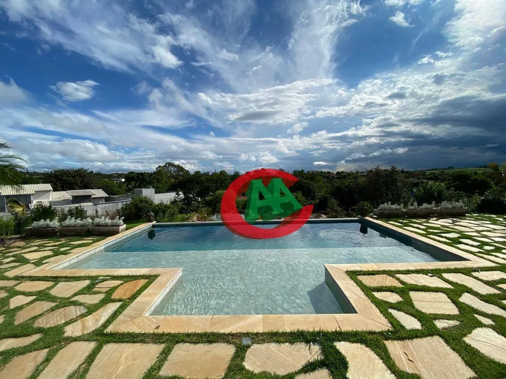 Chácara, 4 quartos, 2940 m² - Foto 1